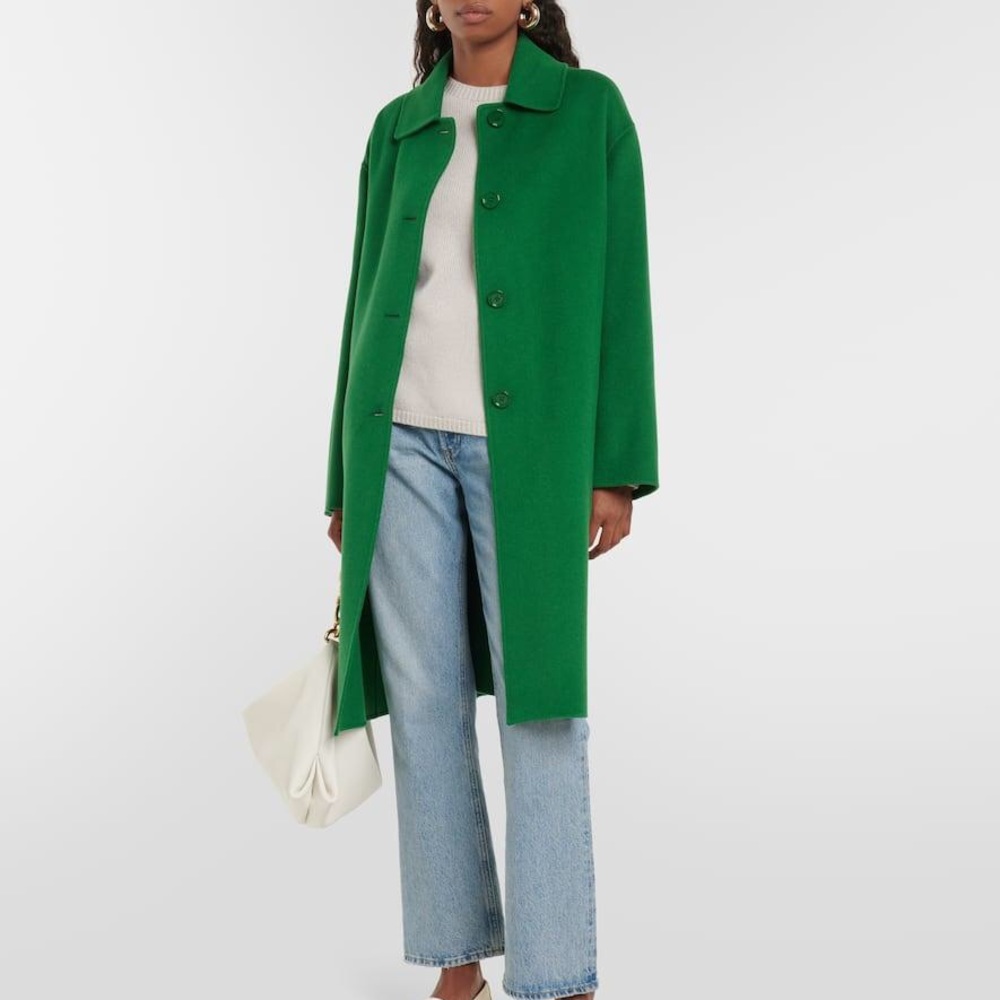 Classic! MAX MARA
Nizza Belted Wool Coat In Green